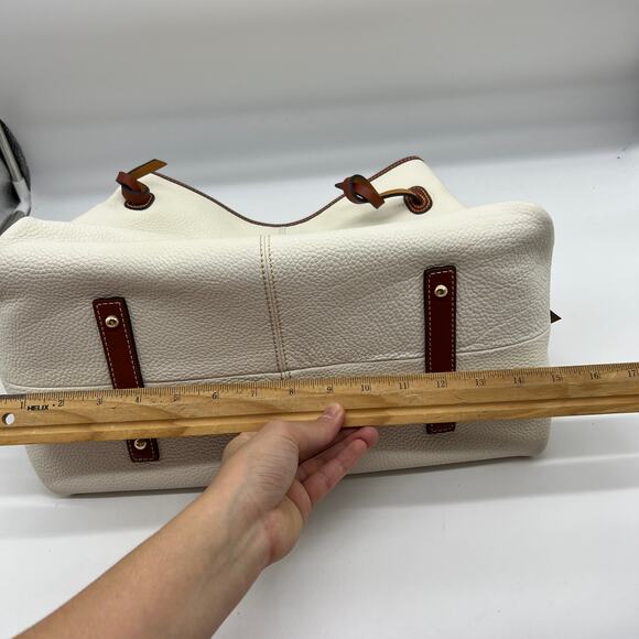 Dooney & Bourke Pebble Leather Maurizia Twist Strap Hobo White - Picture 3 of 16